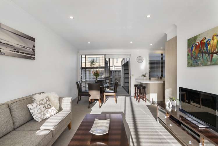 32a Bluegrey Avenue Stonefields_27