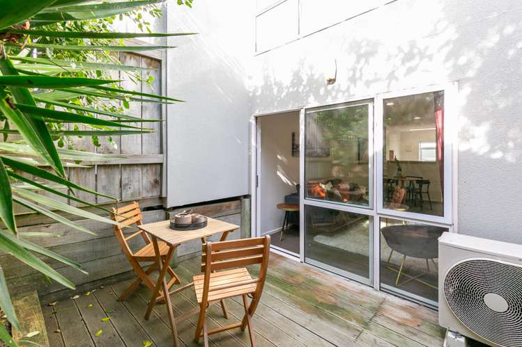 19/20 Thompson Street Mount Cook_7