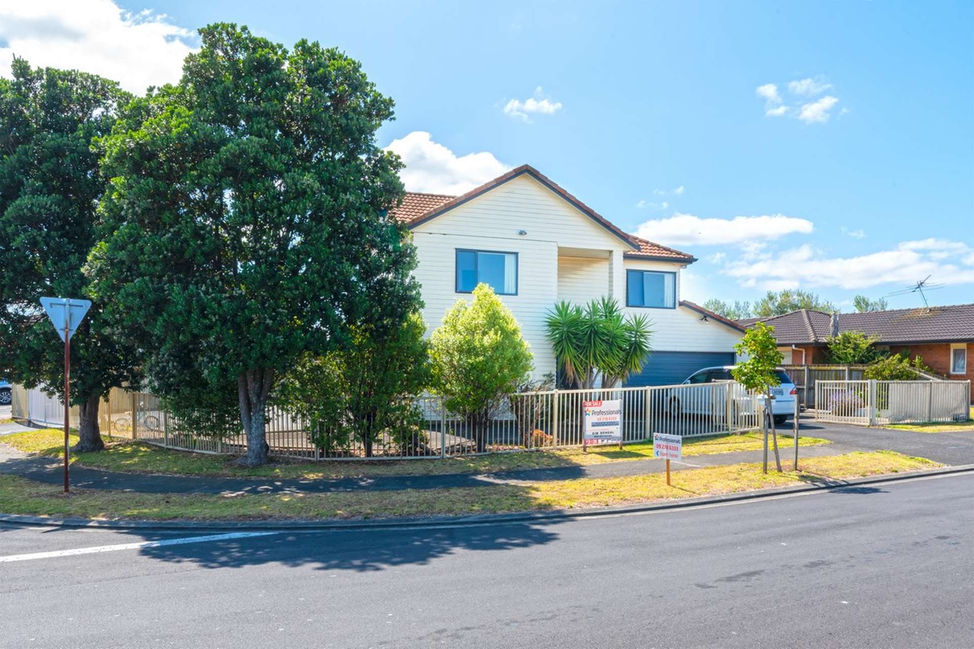 6 Tussock Avenue Mangere_0