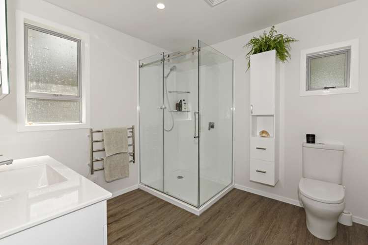 12 Hollywood Avenue Titirangi_11