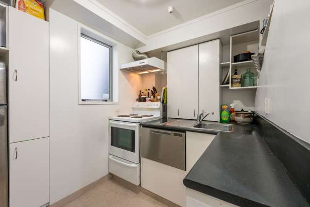 8/27 Drummond Street Mount Cook_3