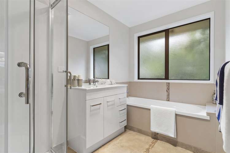 19a Ranui Avenue Ranui_5