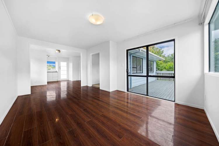 26 Lambrown Drive Totara Vale_2