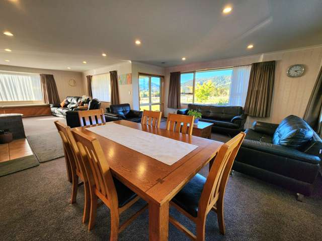 736 State Highway 7 Dobson_3