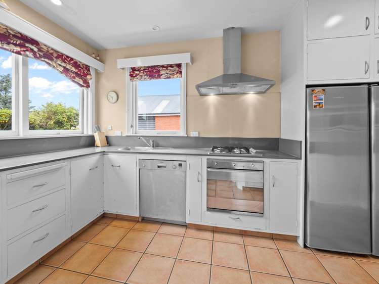 69 Racecourse Road Allenton_5