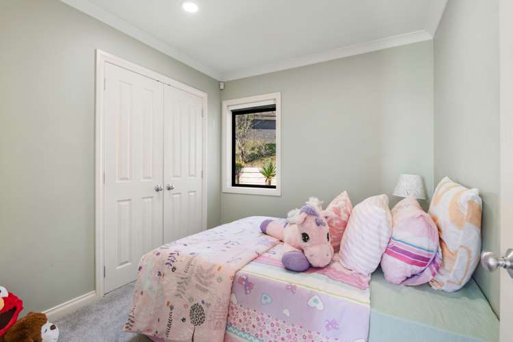 19 Black Teal Close Unsworth Heights_10