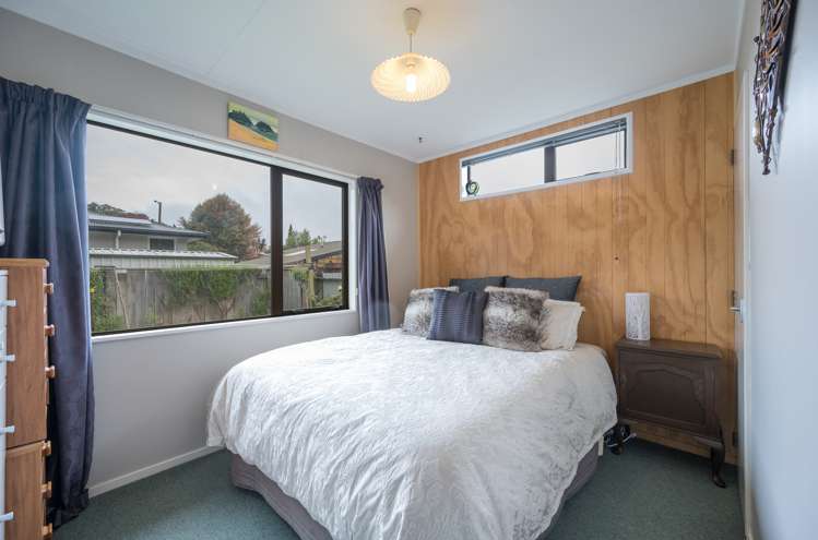 2/10 Cawthron Crescent Annesbrook_13