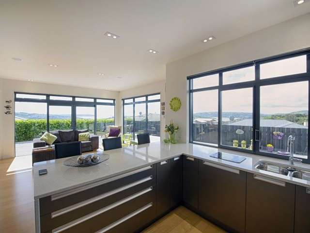 15 Aoraki Rise Aotea_4