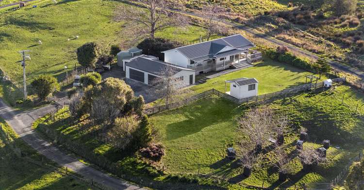 690 Haruru Road Wainui_25