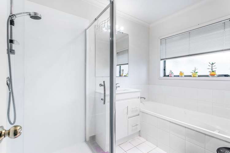 7 Anton Place Takanini_8