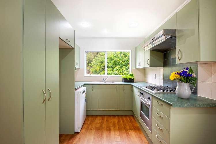 2/7 Taurus Crescent Beach Haven_7