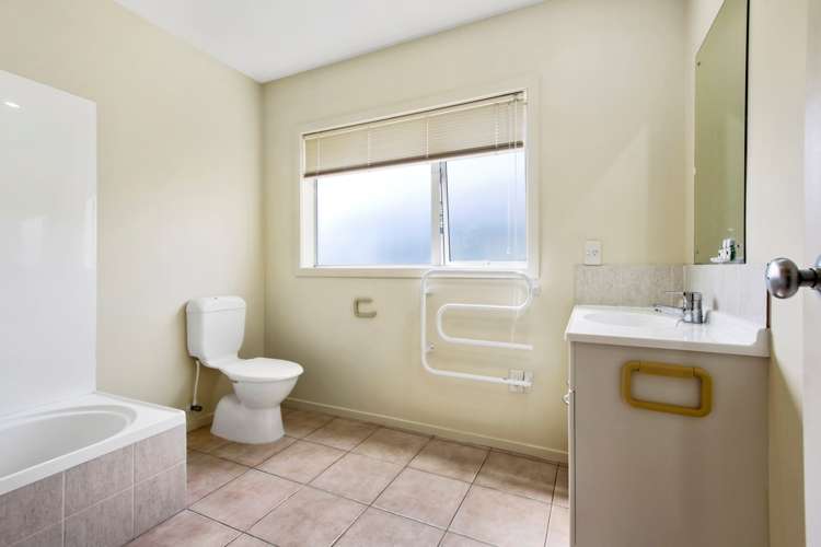 8/78 Fernhill Way Oteha_15