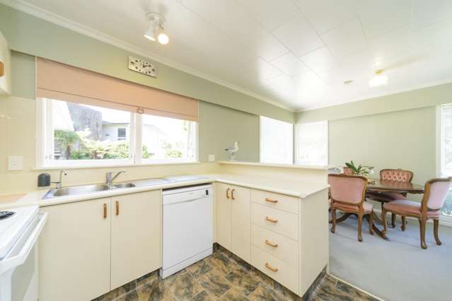 77 Wikiriwhi Crescent Awapuni_2