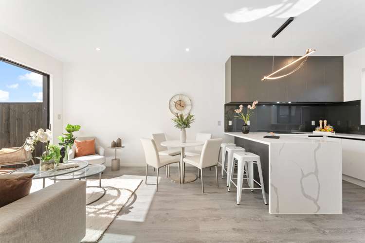 3/122 Archibald Road Kelston_5