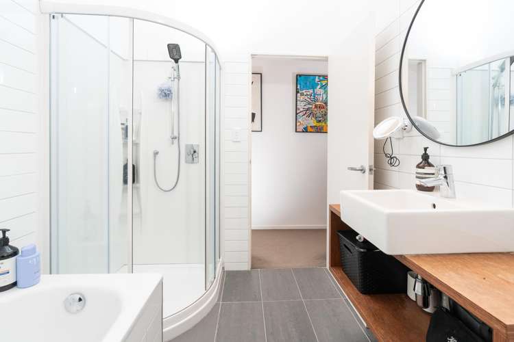 U2/123 The Parade Island Bay_11