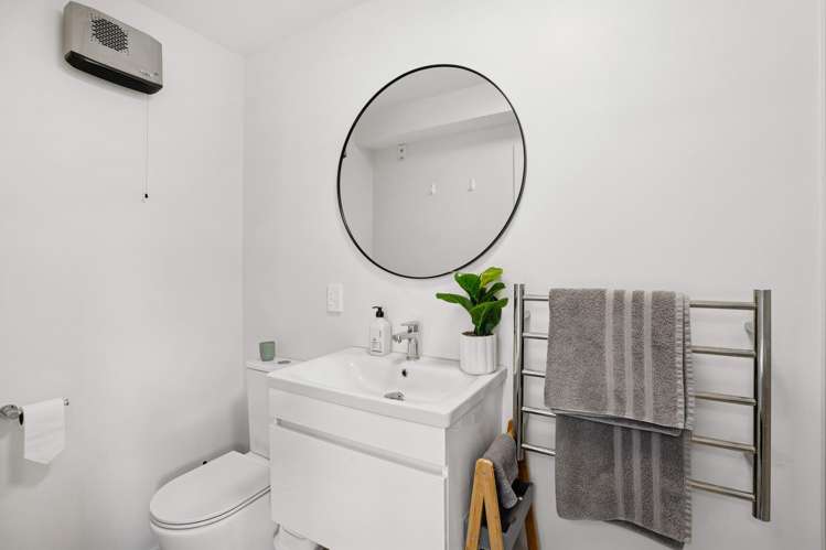 3/14 Fryer Street Queenstown_9