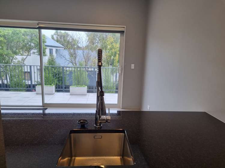 2/62 London Street Richmond_5