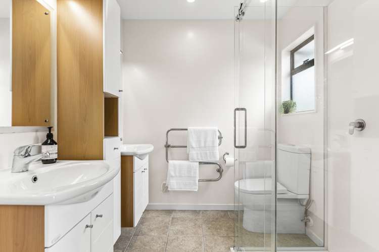 64 Marellen Drive Red Beach_20