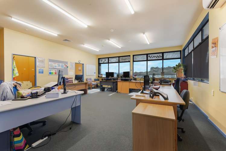 8 & 10 Kotua Place Stoke_7