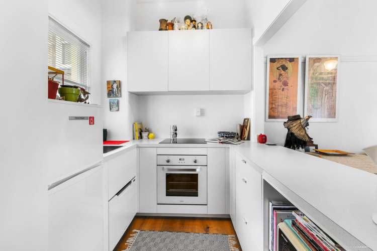 2/66 Emily Place Auckland Central_11