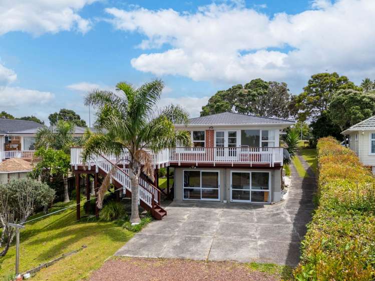 2/365 East Coast Road Mairangi Bay_22