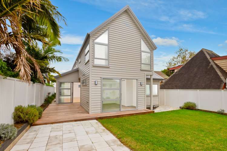 21 Buxton Street Point Chevalier_23