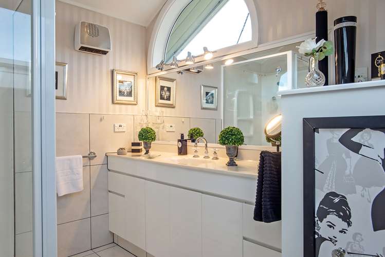 103 Solway Crescent Solway_16