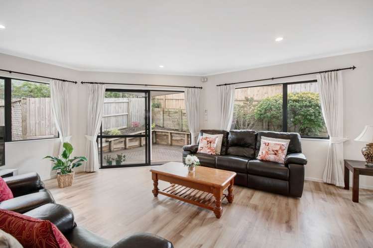 2/9 Mossop Rise Glenfield_5