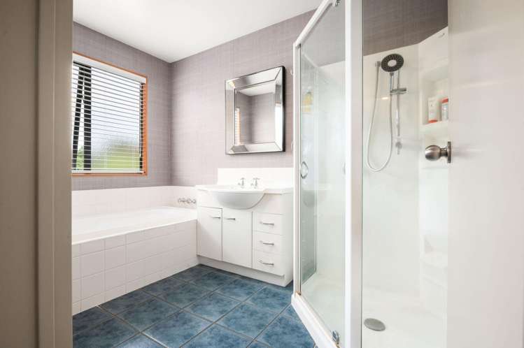 10 Drumfearn Place Rototuna_13