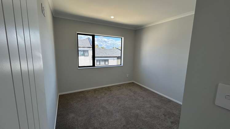 b/85 Sandspit Road Manukau_3
