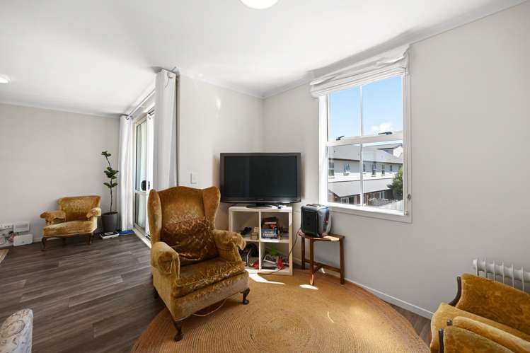 29 Chiefs Court Hamilton East_6