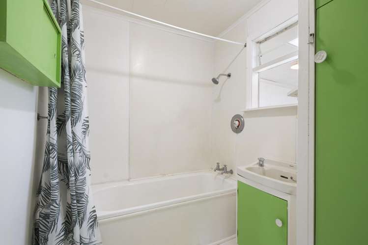 68 Nash Parade Foxton Beach_16