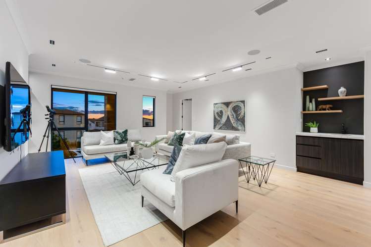 7 Headsail Drive Long Bay_15