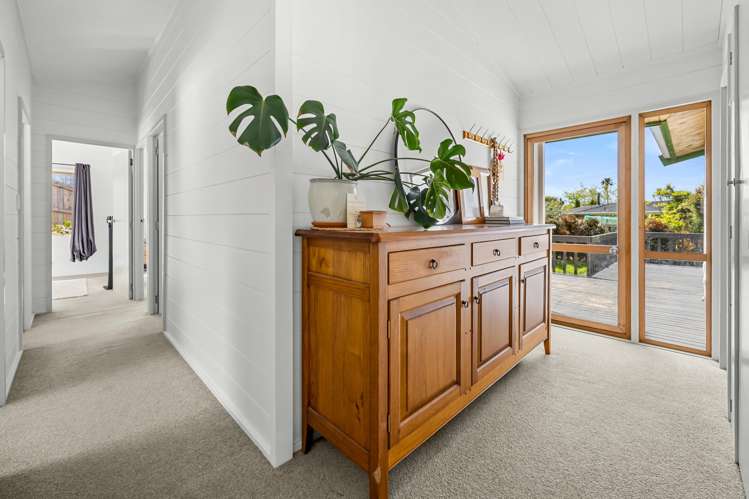 27 Rotoiti Avenue Pakuranga Heights_12