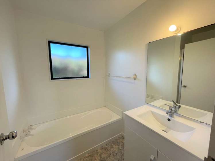 17a Kimber Hall Avenue Mount Roskill_11