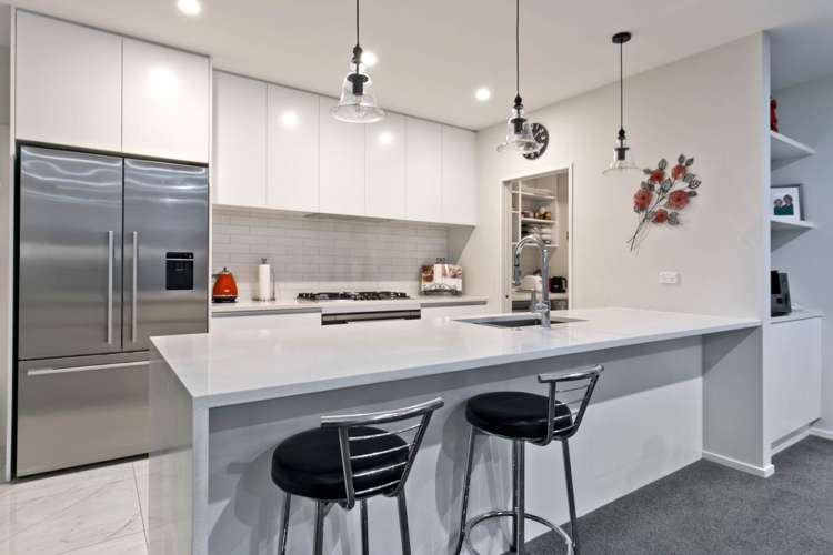 64 Colonial Drive Silverdale_25