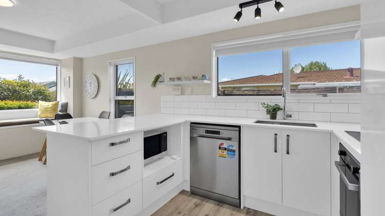 49A Ambleside Drive Burnside_9