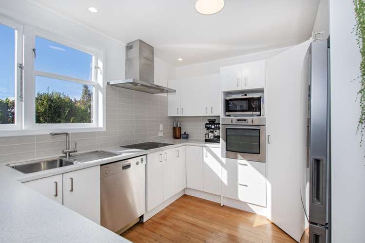 105 Alcoba Street Kamo_2