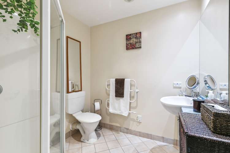 4f/5 Kent Terrace Mount Victoria_9