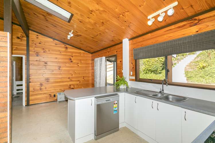 62 Acacia Crescent Glenview_9