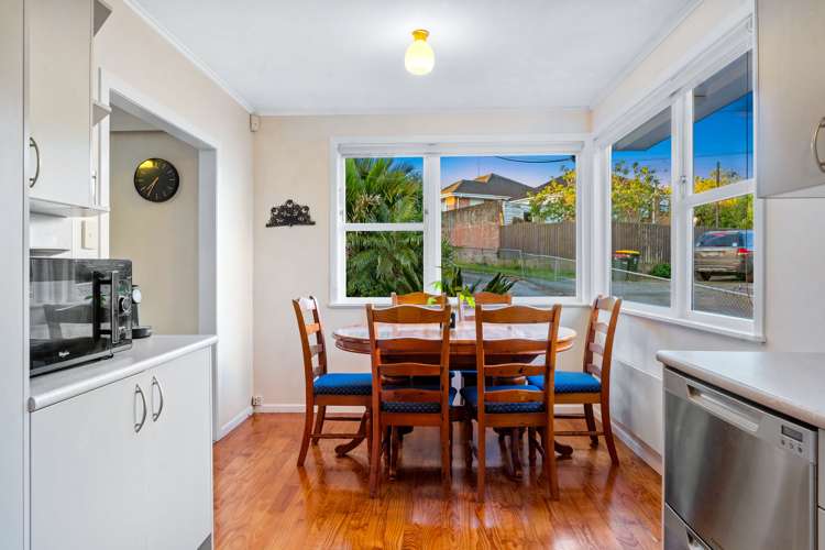 23 Hutchinsons Road Bucklands Beach_7