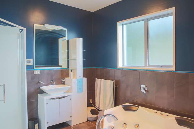 86 Marine Parade Bluff_28