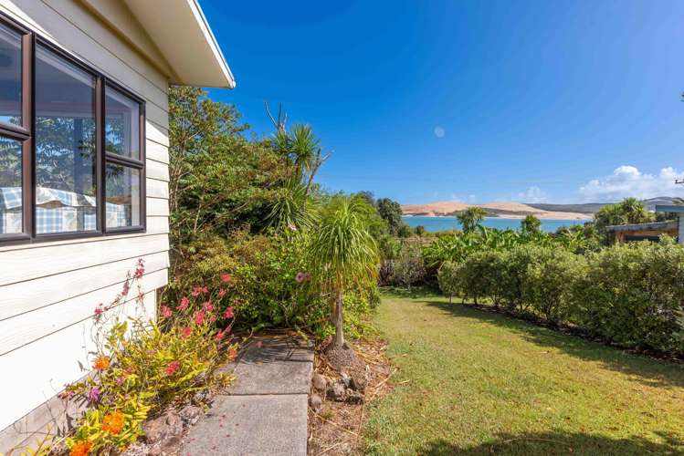 1 Waianga Place Omapere_25