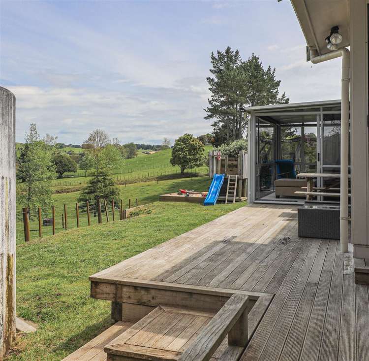 1025 Hetherington Road Ruawaro_46