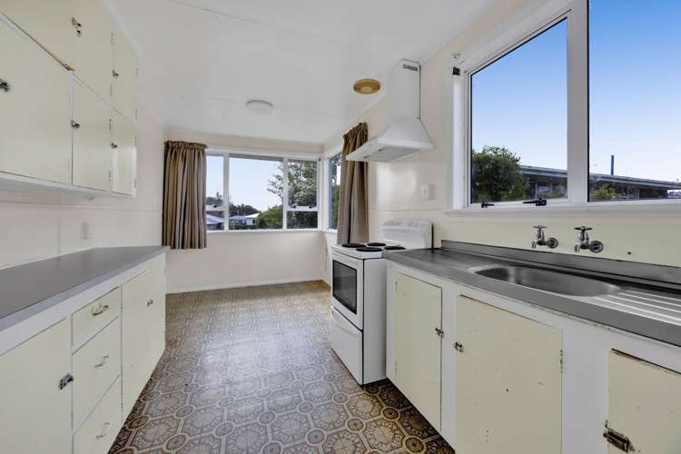 97 Brecon Road Stratford_2