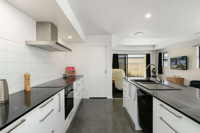 9 Kahuparere Crescent Pyes Pa_2