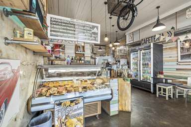 453 Devon Street East_2