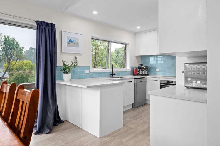 6 Te Anau Place Glenview_2