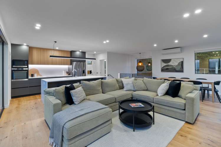 32 Seacliffe Road Hillsborough_8