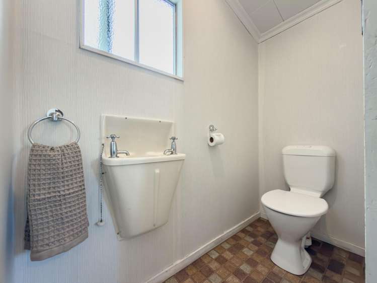 32 Beatrice Street Avenal_18